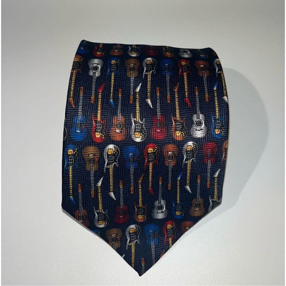 Addiction tie
